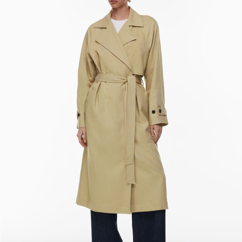 BNWT Aritzia Trench Coat